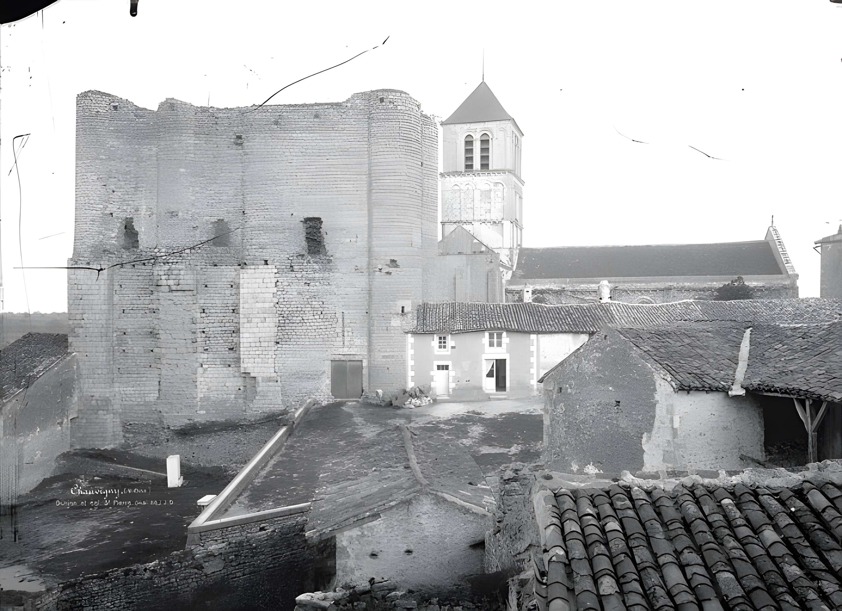 Château d'Harcourt à Chauvigny