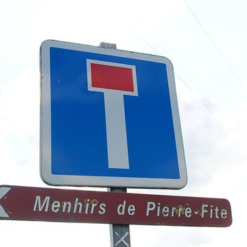 Menhir dit La Pierre-Fitte dAillant-sur-Tholon