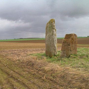 Menhirs des Longrais de Soumont-Saint-Quentin