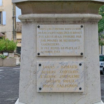 Monument au Tambour dArcole à Cadenet