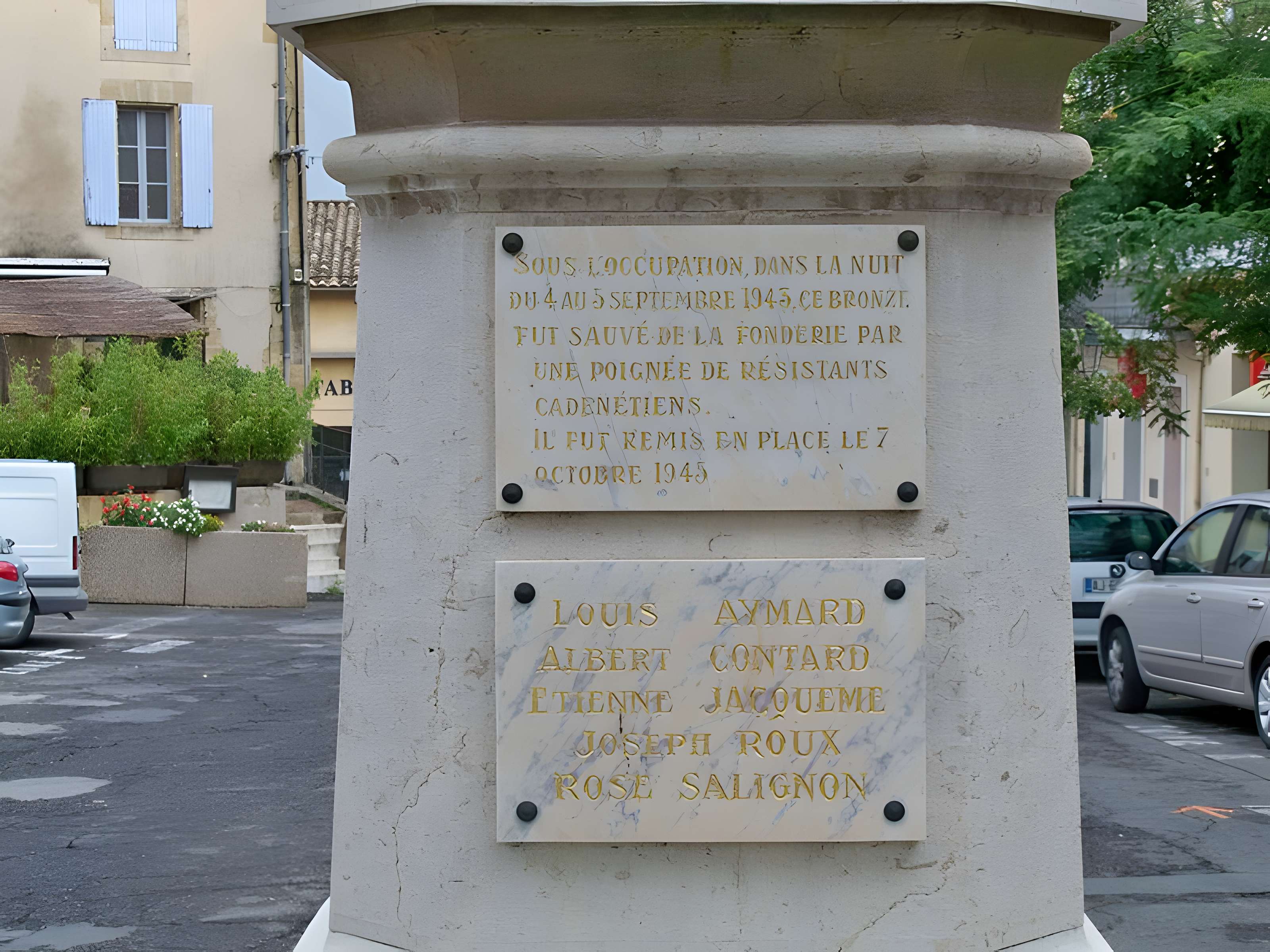 Monument au Tambour d'Arcole à Cadenet