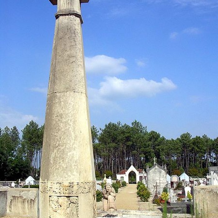 Photo de Monument aux morts dOnesse-et-Laharie