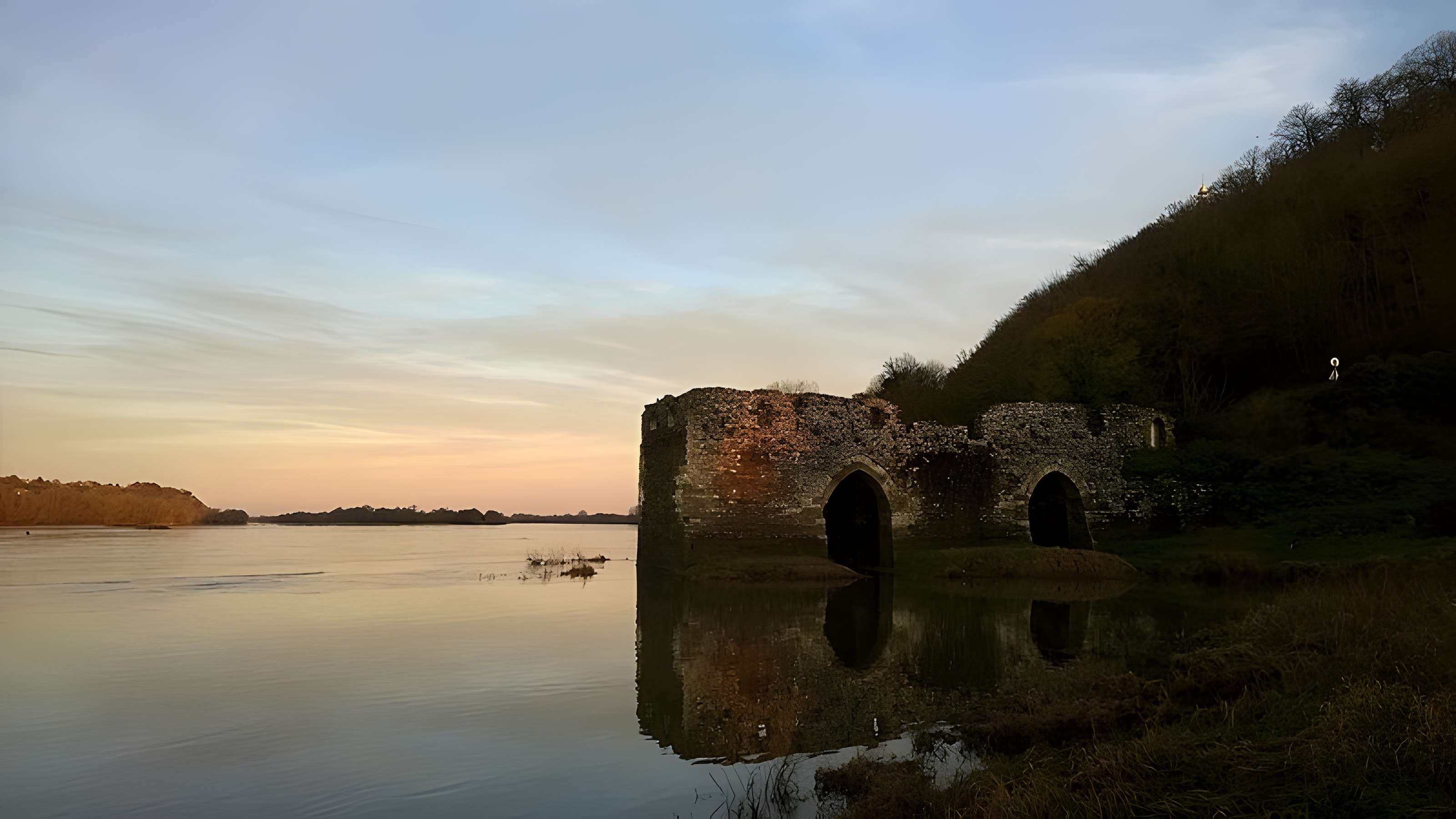 Moulins pendus dits péage fortifié