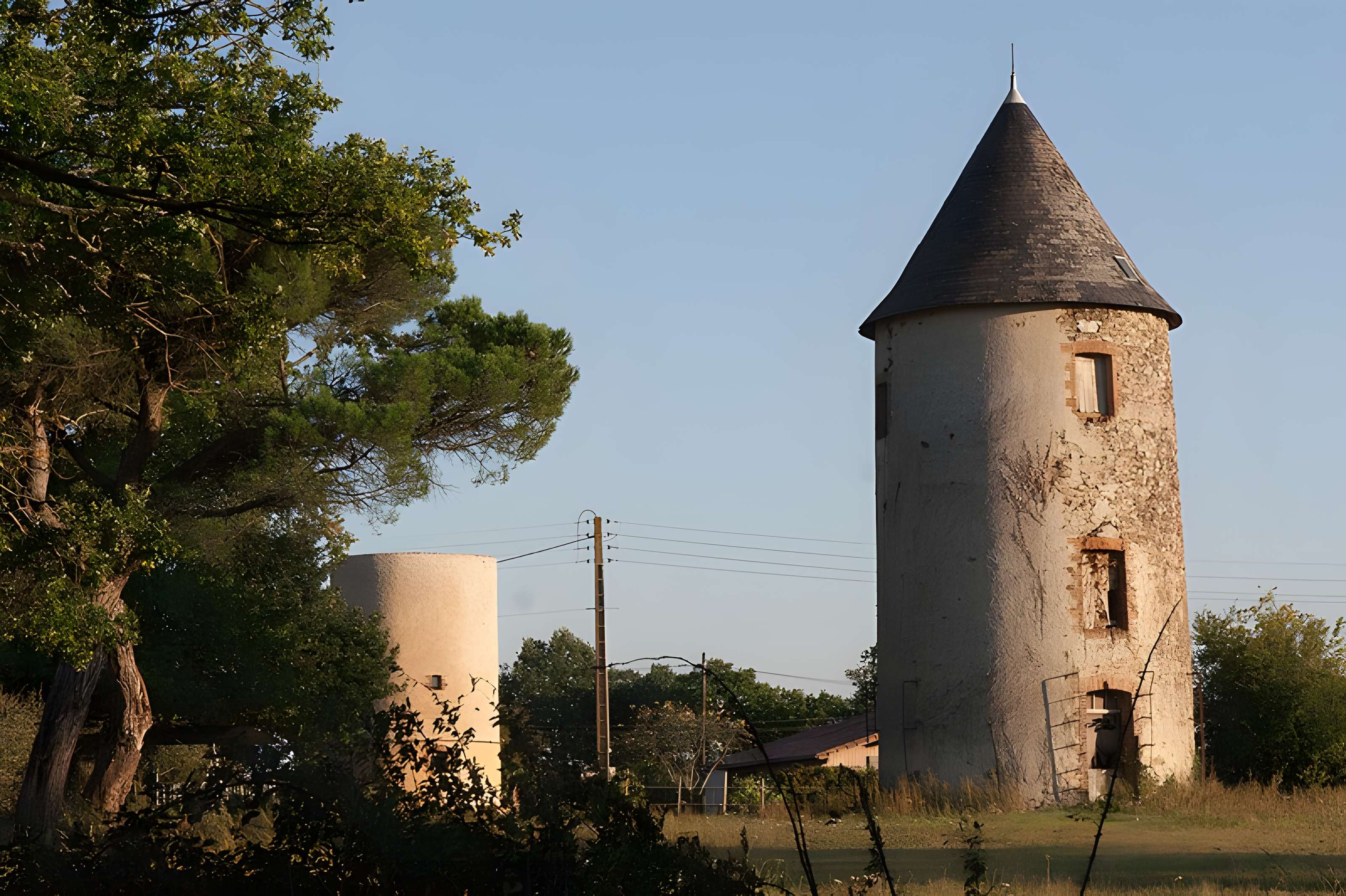 Moulins à vent de Péronne à Chanteloup-les-Bois