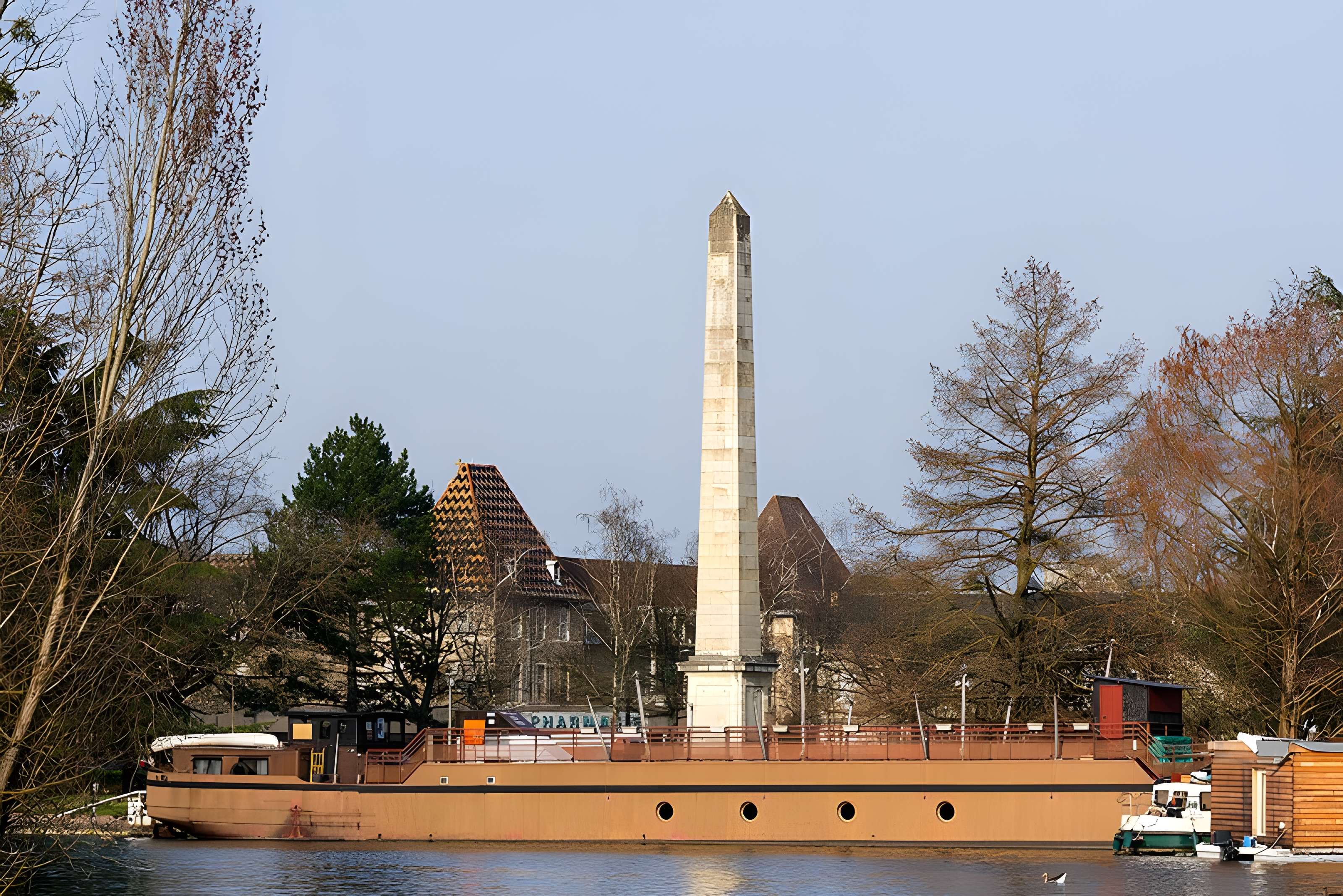 Obélisque de Dijon