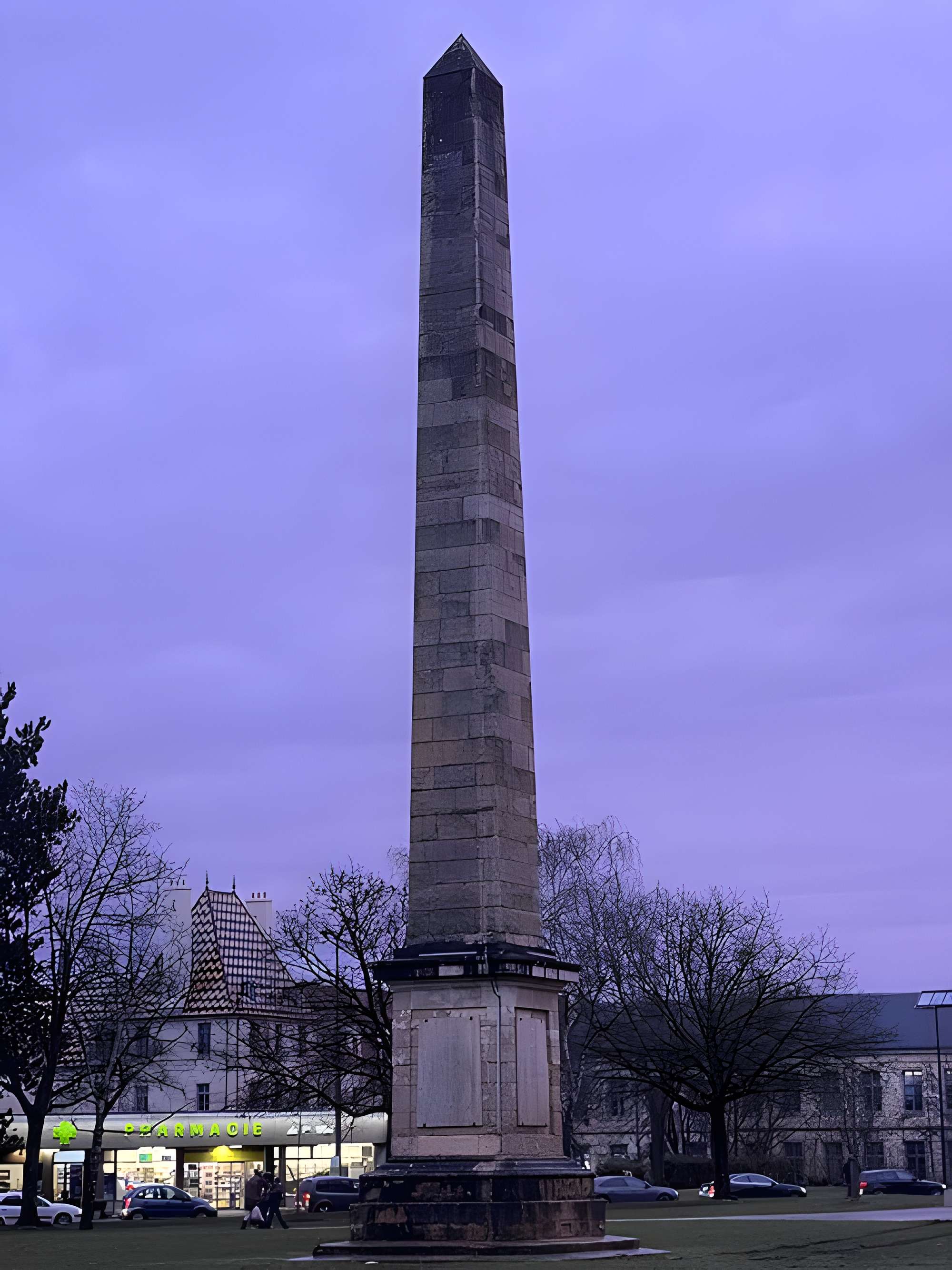 Obélisque de Dijon