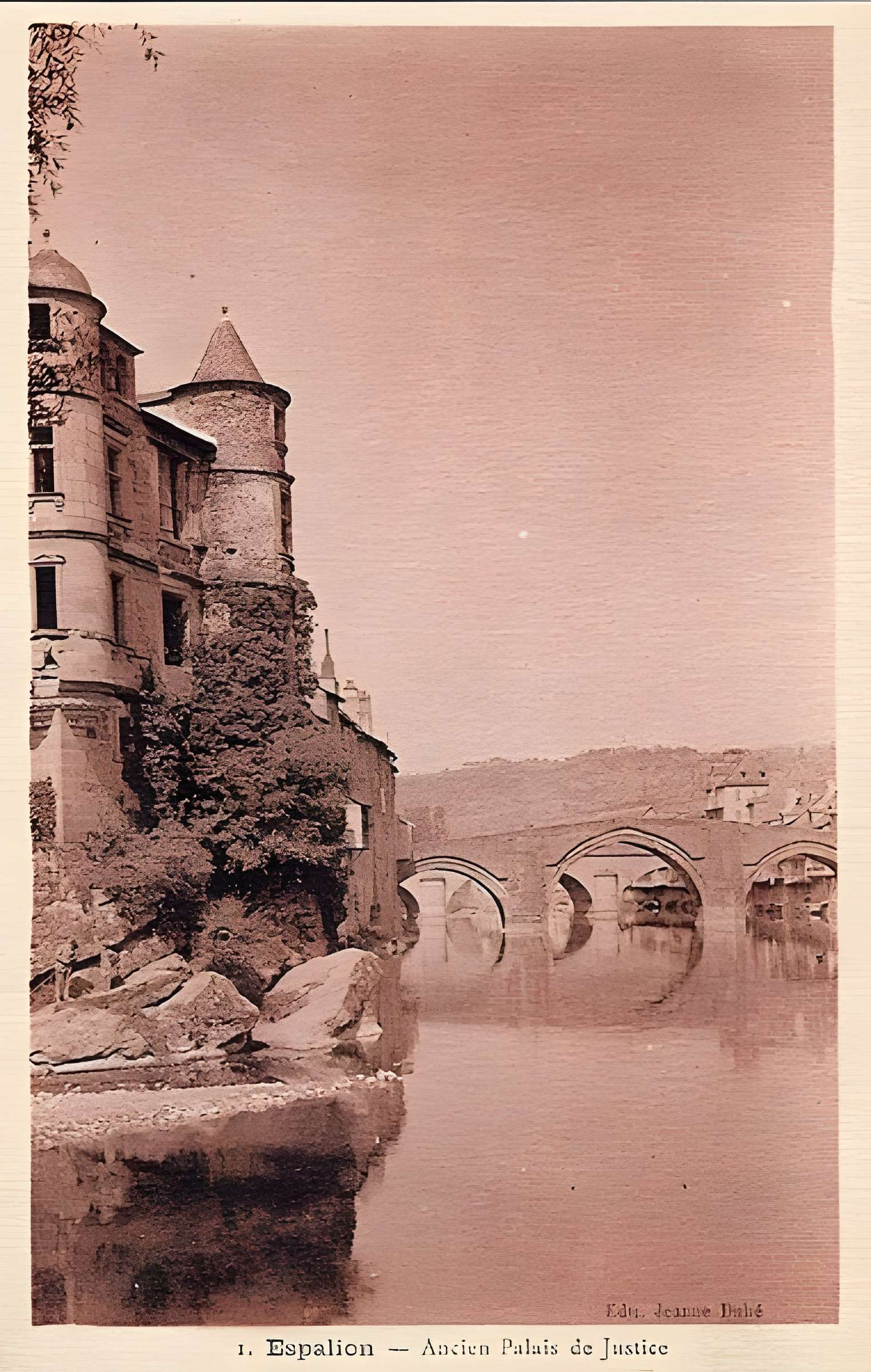 Palais de justice d'Espalion