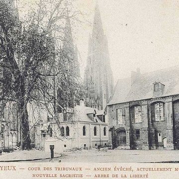 Palais épiscopal de Bayeux