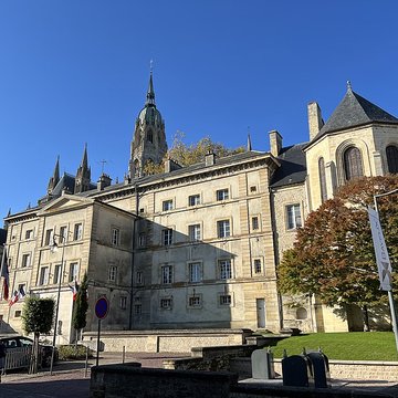 Palais épiscopal de Bayeux