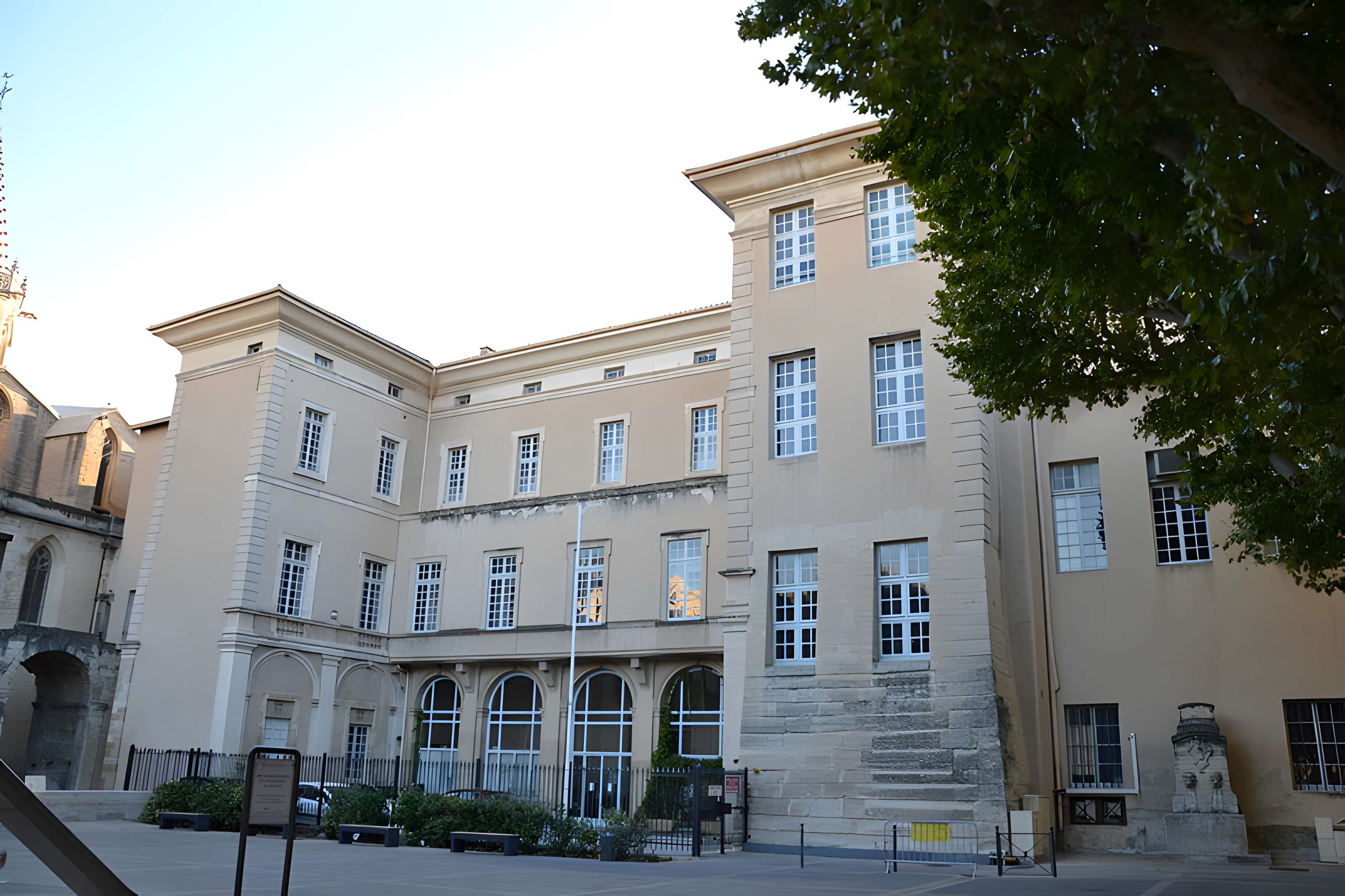 Palais épiscopal de Carpentras