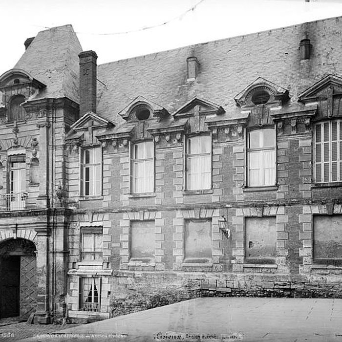 Photo de Palais épiscopal de Lisieux