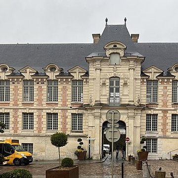 Palais épiscopal de Lisieux