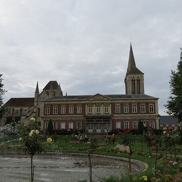 Palais épiscopal de Lisieux