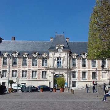 Palais épiscopal de Lisieux
