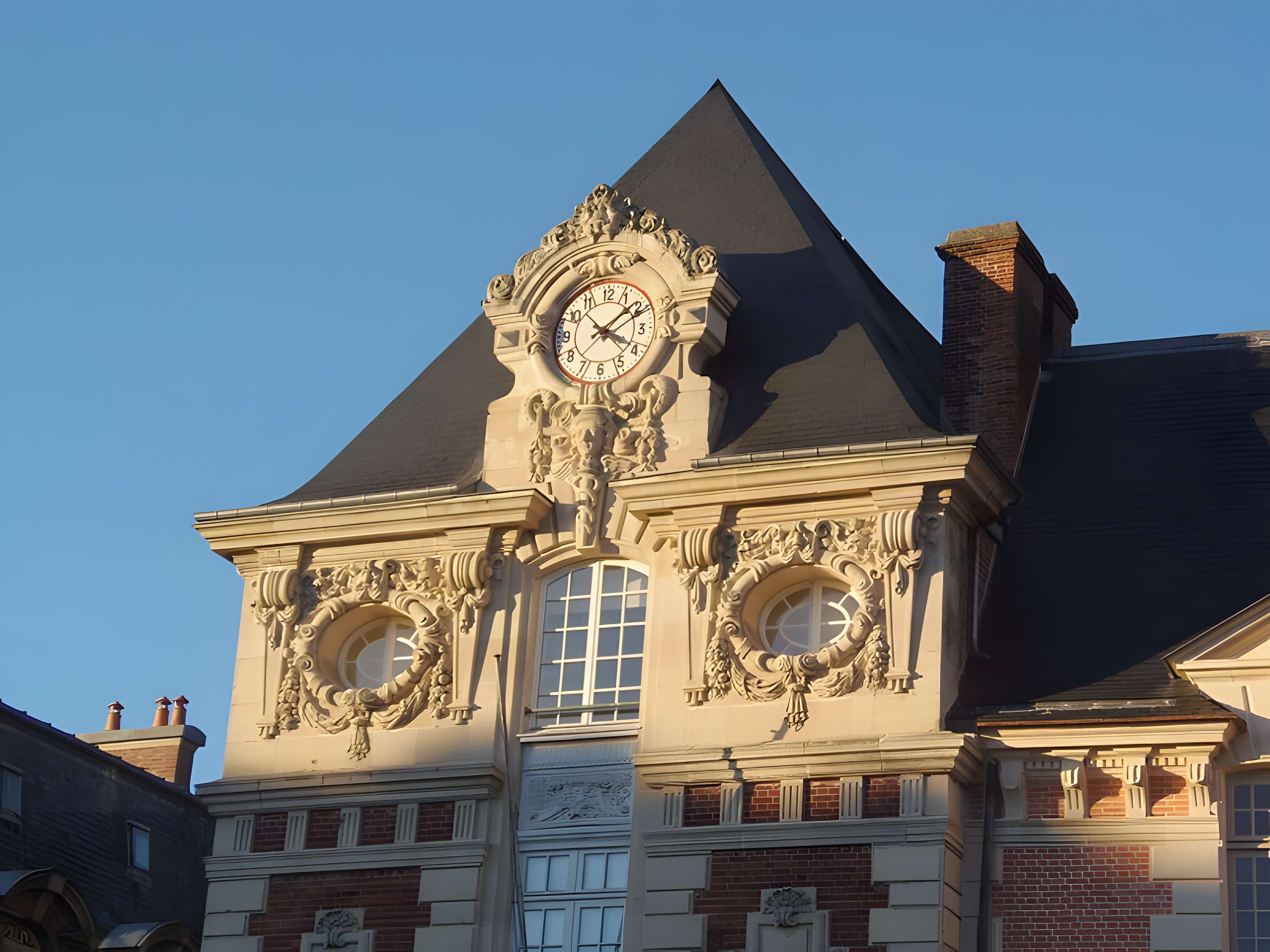 Palais épiscopal de Lisieux