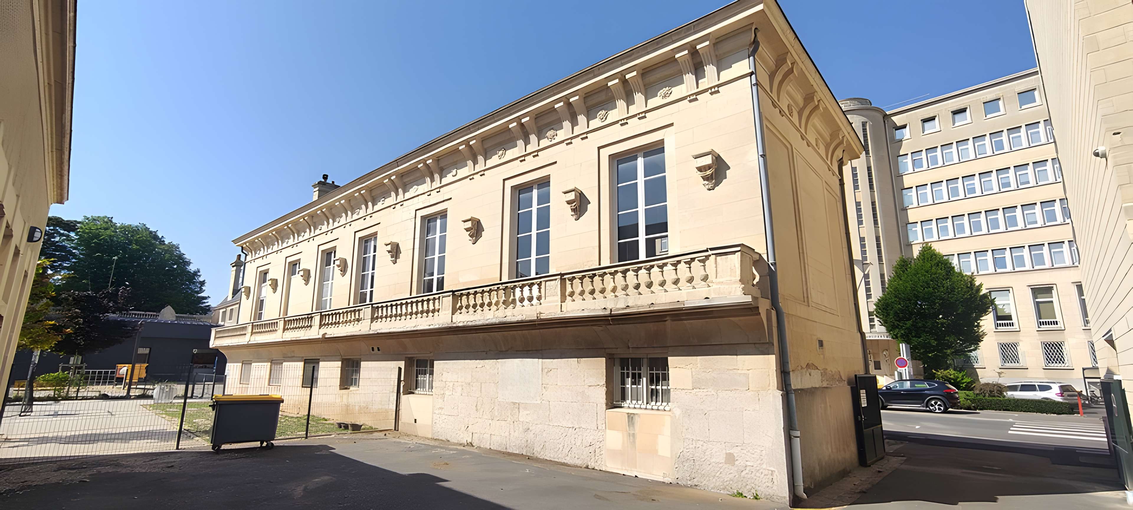 Pavillon des sociétés savantes de Caen
