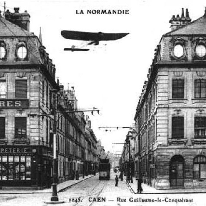 Photo de Pavillons de lentrée de la rue Guillaume-le-Conquérant à Caen