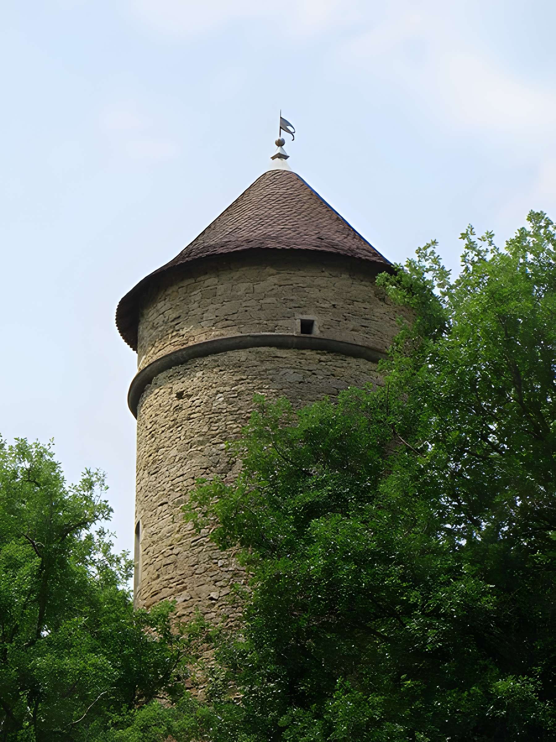 Pigeonnier dit Tour de Cossieux à Jujurieux 
