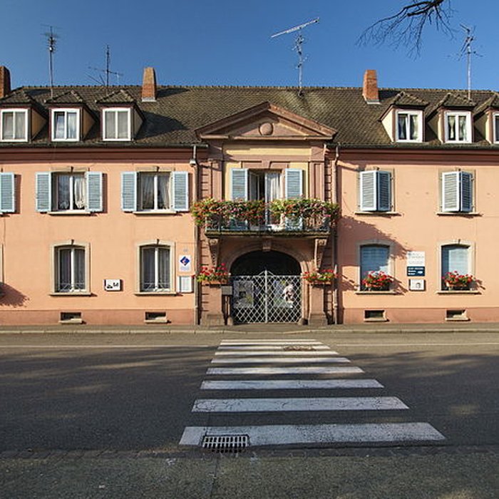 Photo de Place dArmes-Général-de-Gaulle à Neuf-Brisach