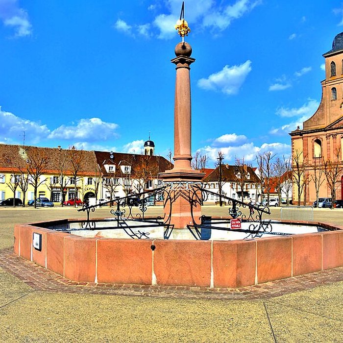 Photo de Place dArmes-Général-de-Gaulle à Neuf-Brisach
