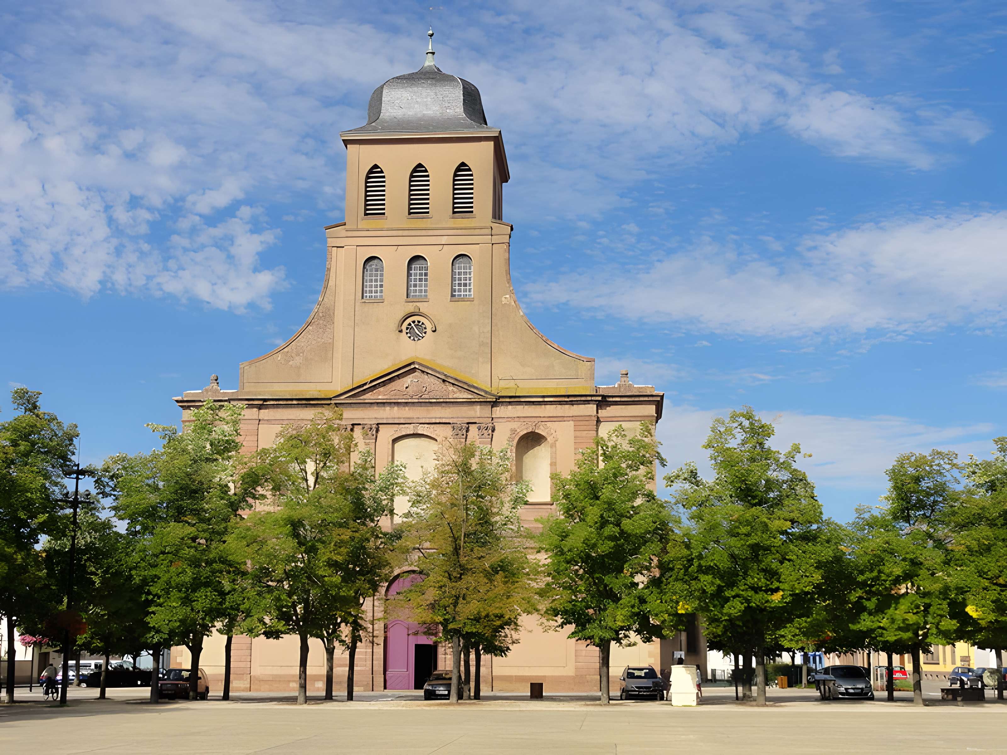 Place d'Armes-Général-de-Gaulle à Neuf-Brisach