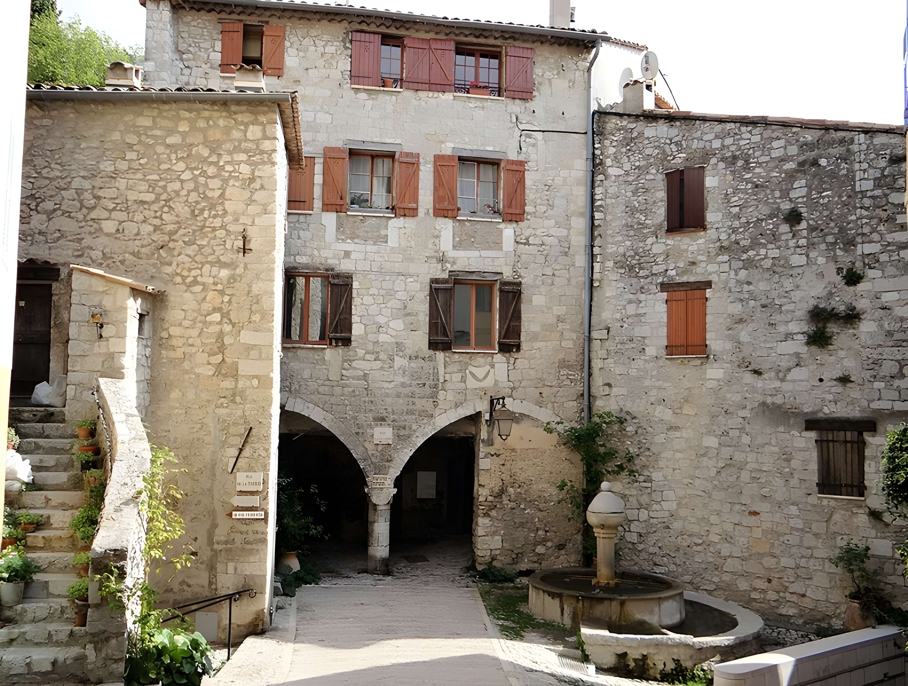 Place Lascaris de Peille 