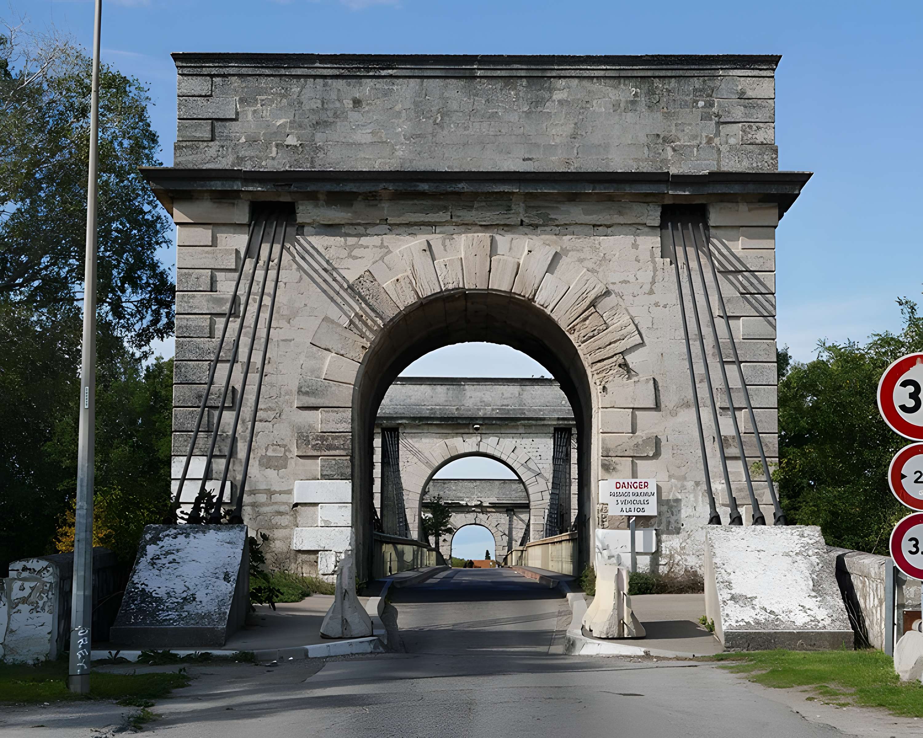 Pont de Fourques d'Arles