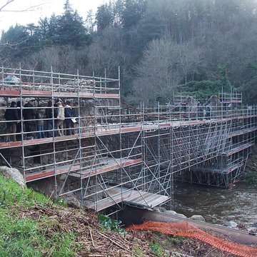Pont suspendu sur la Cance dit Pont du Moulin  également sur commune de Vernosc-lès-Annonay