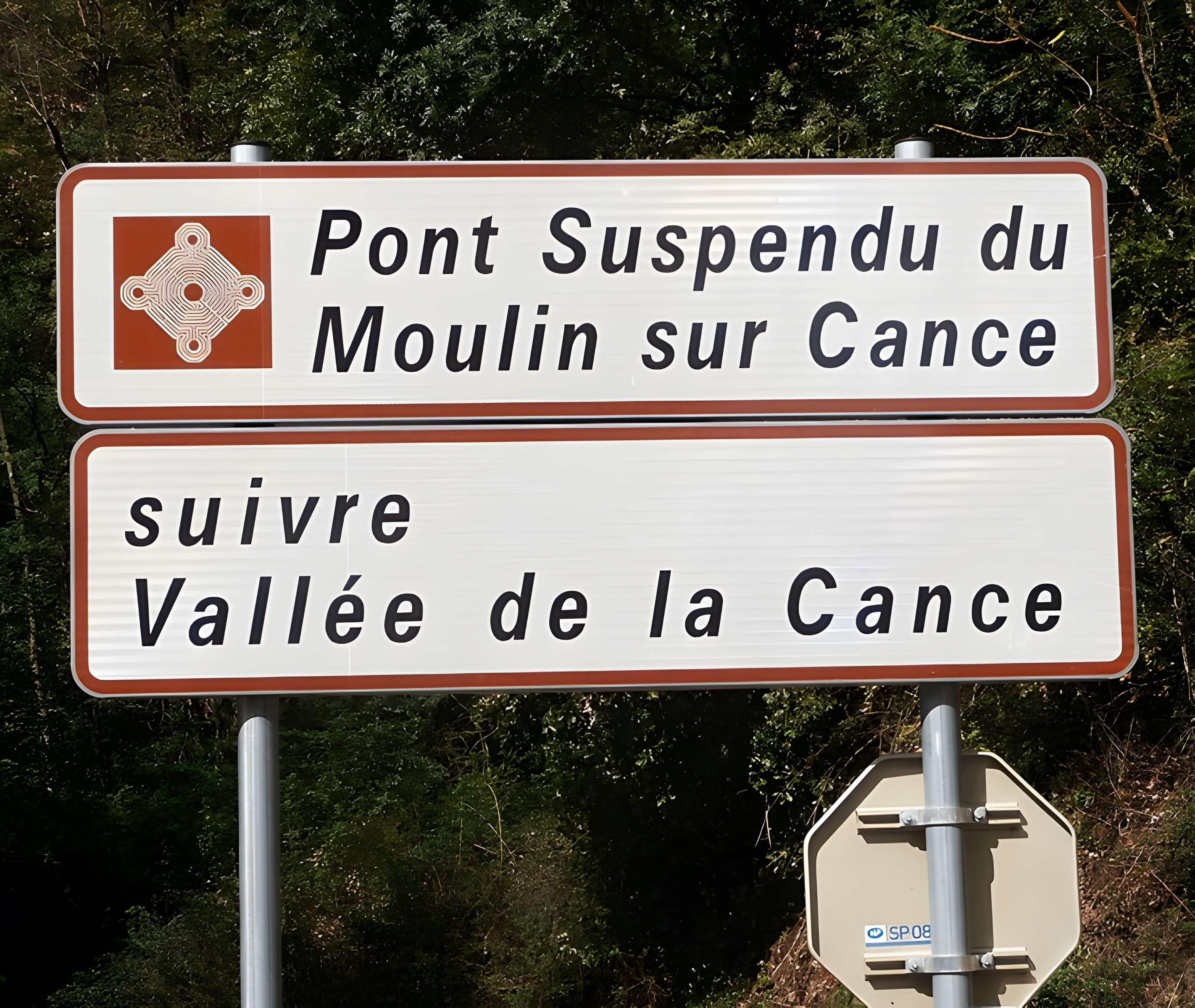 Pont suspendu sur la Cance dit Pont du Moulin  (également sur commune de Vernosc-lès-Annonay)