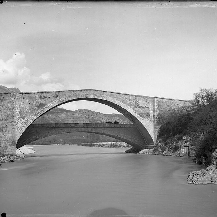Photo de Vieux pont sur le Drac également sur commune de Claix