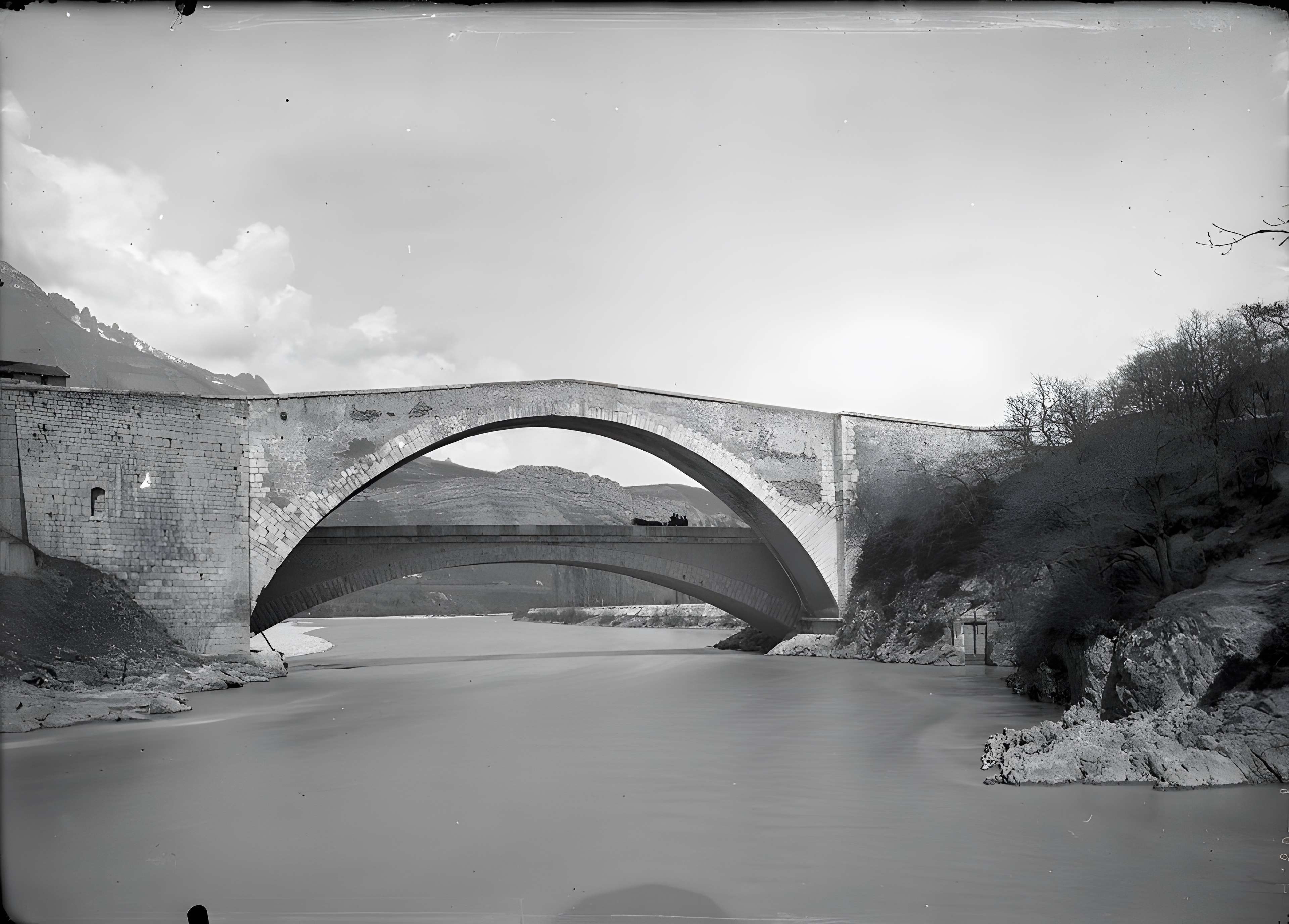 Pont Lesdiguières sur le Drac à Claix