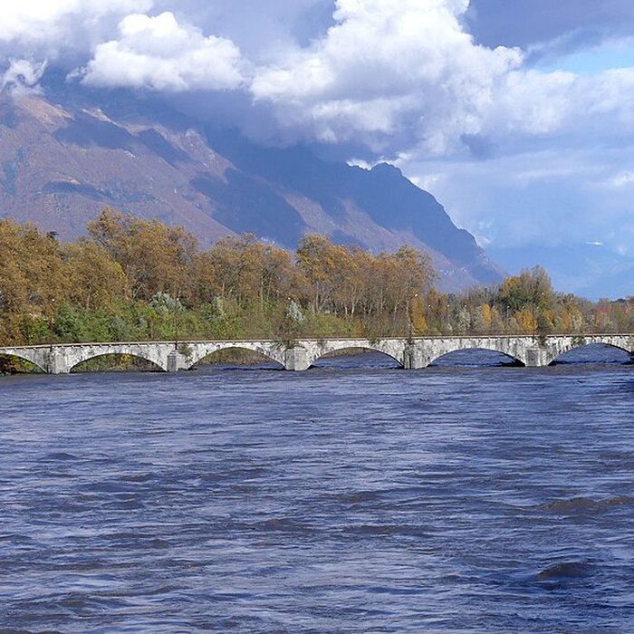 Photo de Pont Morens également sur commune de Montmélian