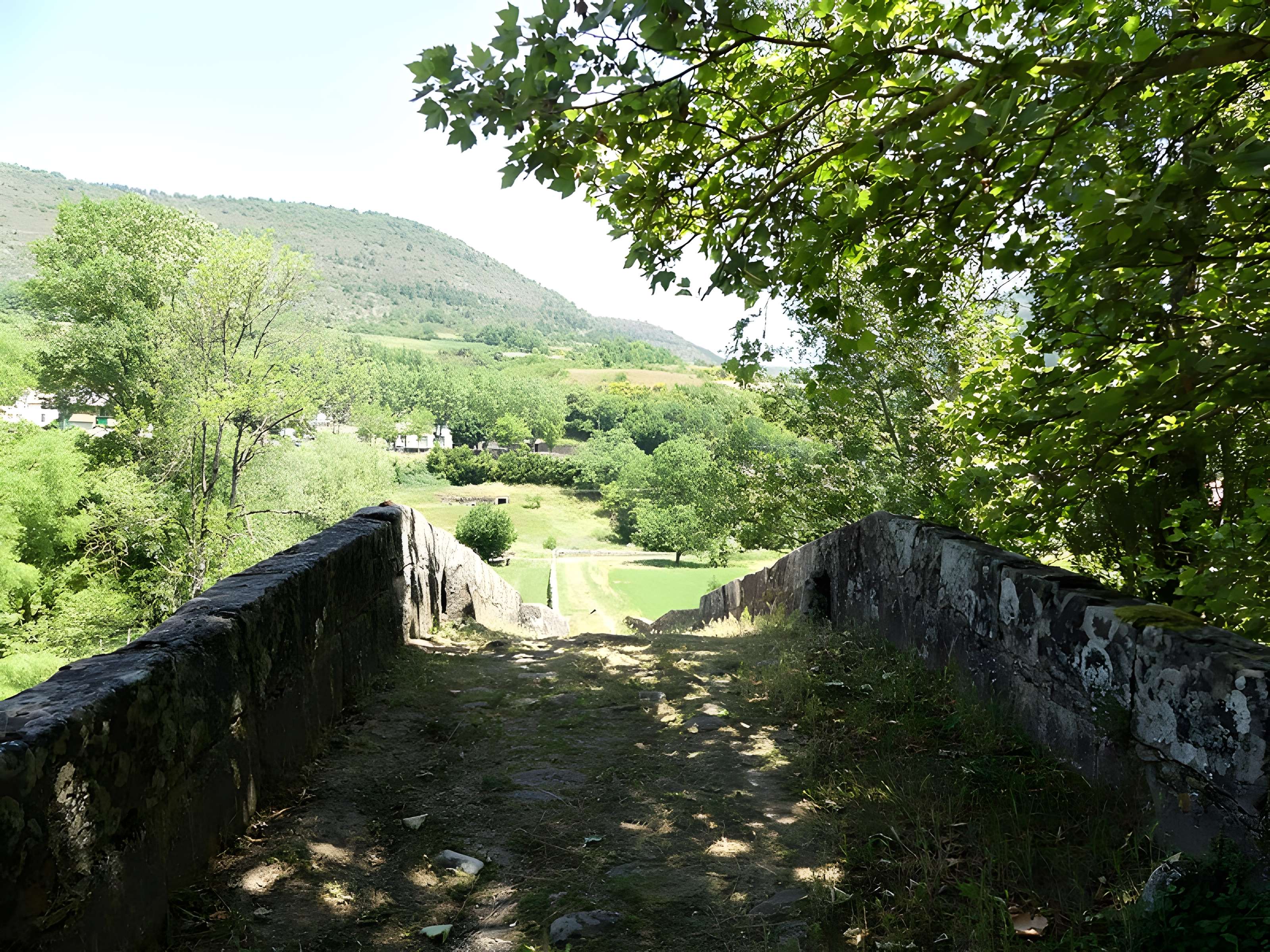 Pont sur la Sorgues à Saint-Félix-de-Sorgues