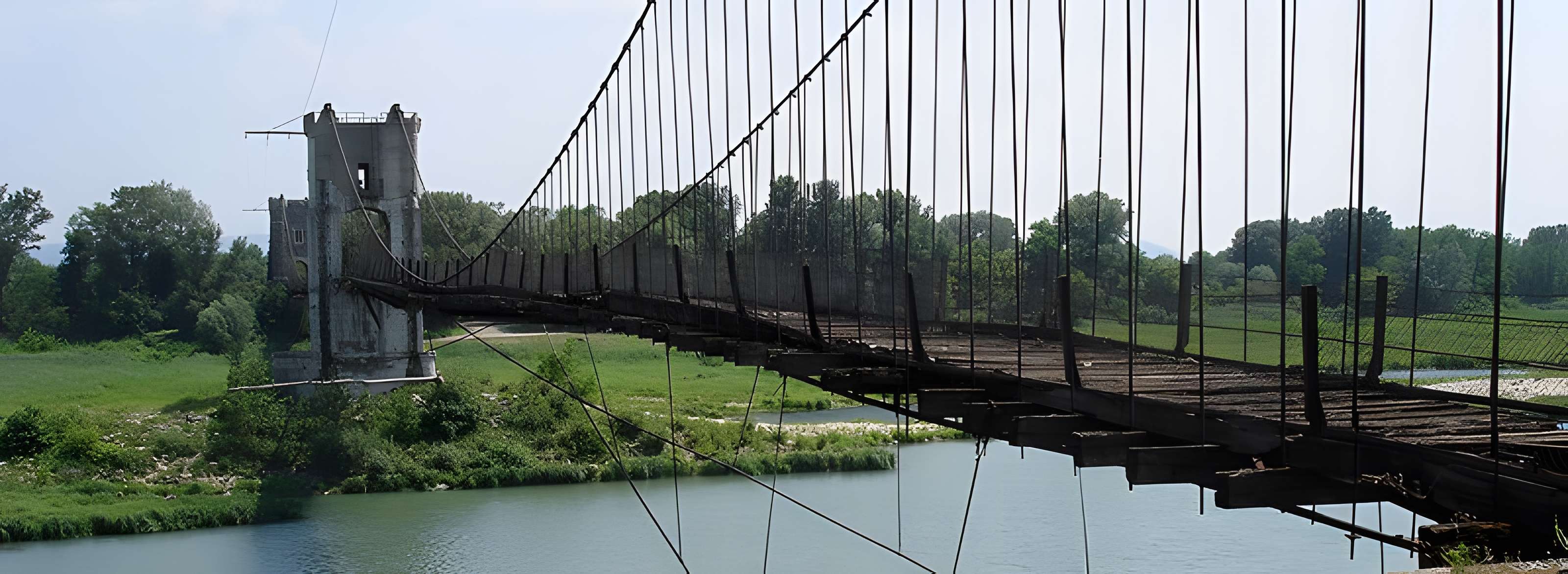 Pont sur le Rhône de Rochemaure 