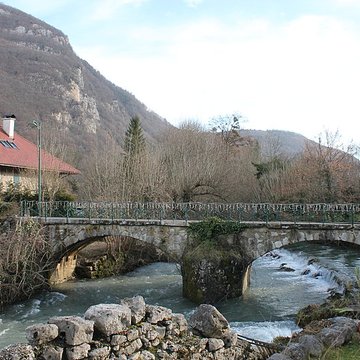 Pont sur lEau Morte de Doussard