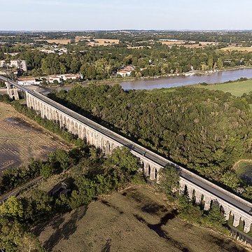 Pont suspendu de Tonnay-Charente