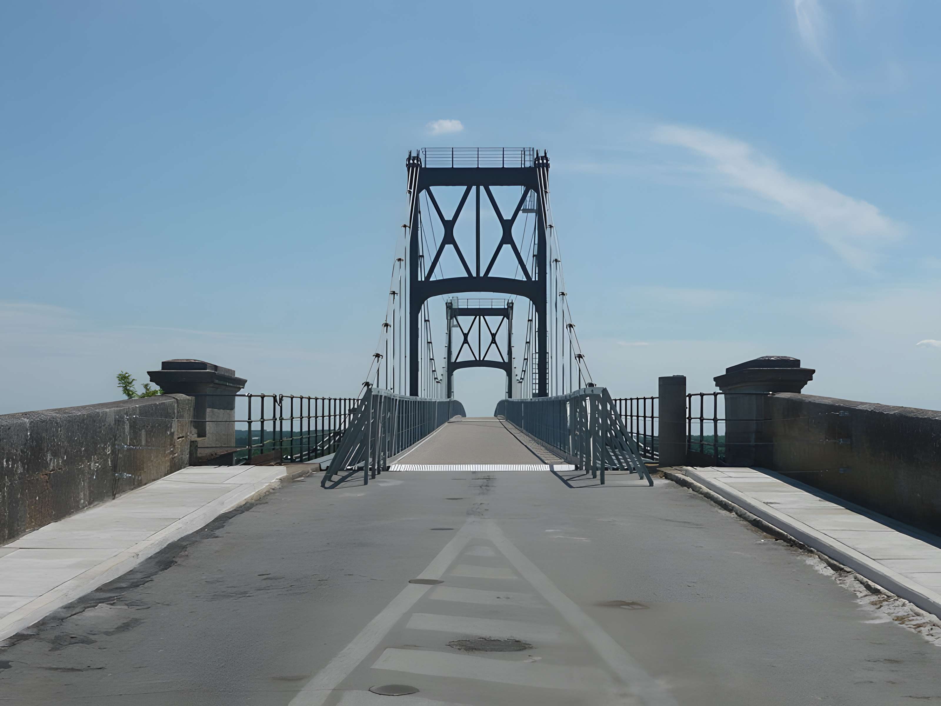 Pont suspendu de Tonnay-Charente