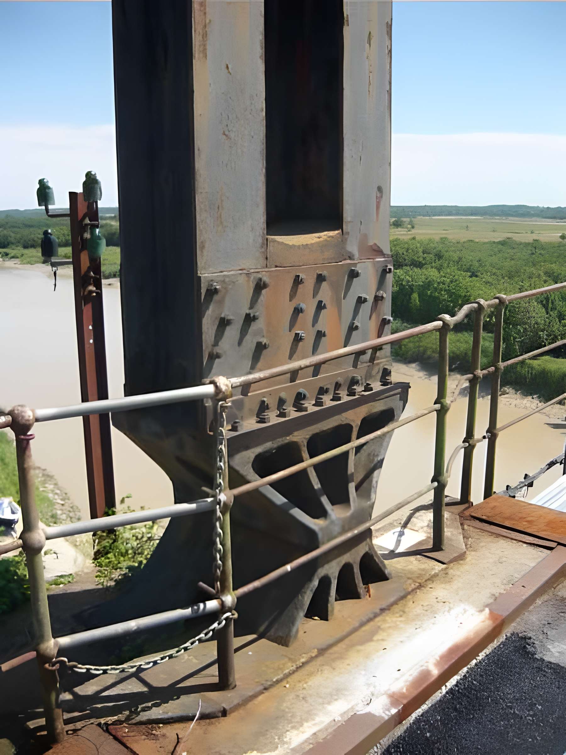 Pont suspendu de Tonnay-Charente