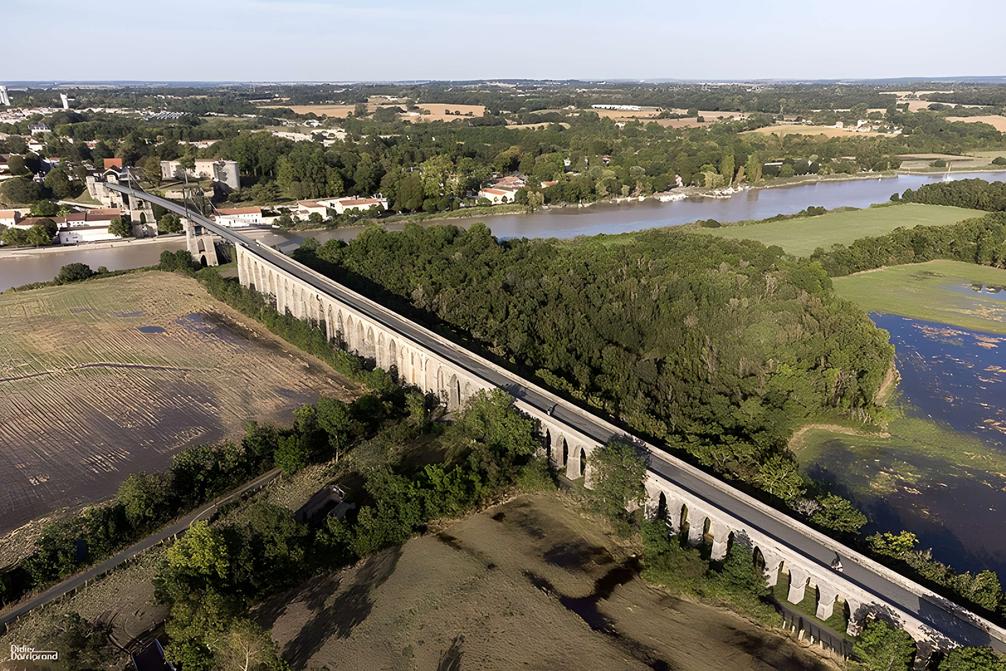 Pont suspendu de Tonnay-Charente