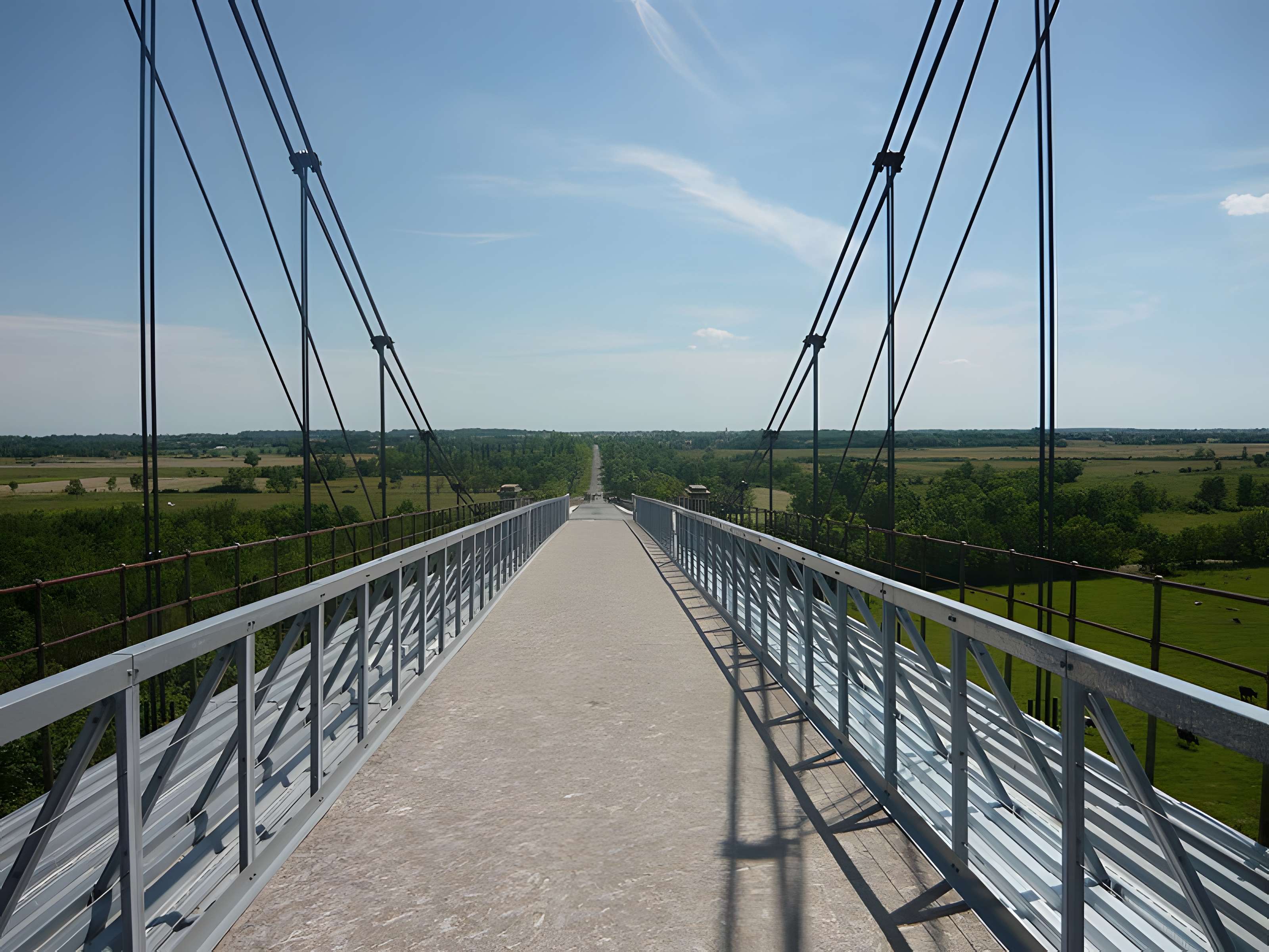 Pont suspendu de Tonnay-Charente