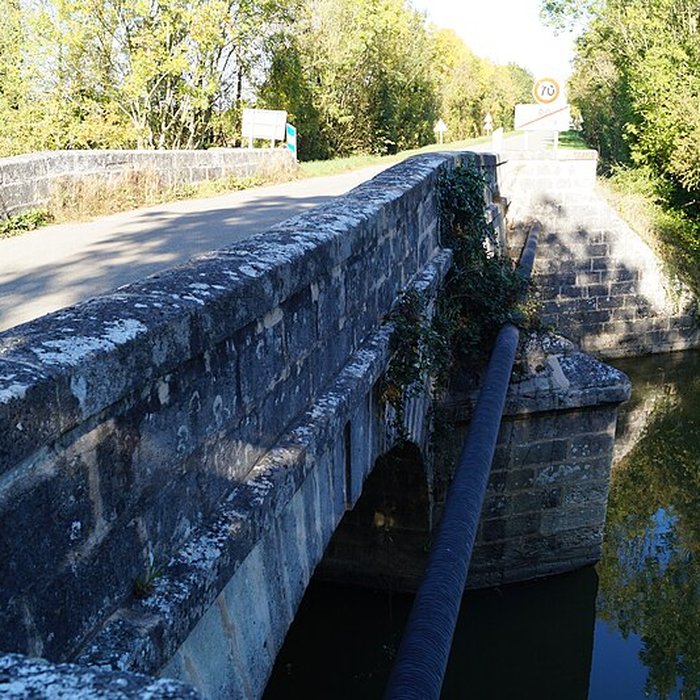 Photo de Deux ponts du Port-La-Claye sur la rivière Le Lay également sur communes de La Claye, Curzon, Saint-Cyr-en-Talmondais