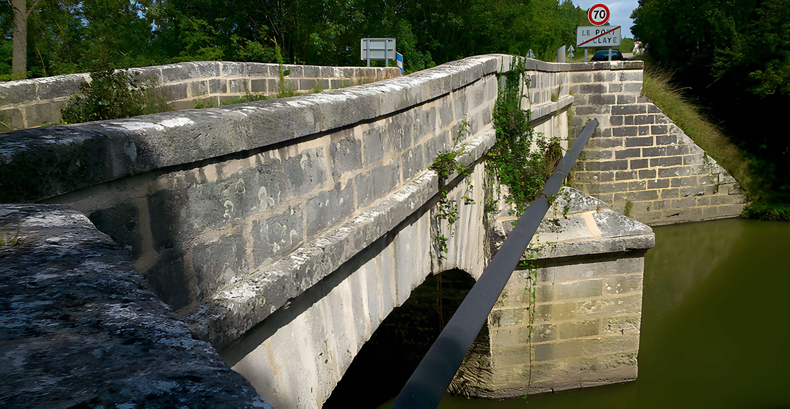 Ponts du Port-la-Claye à Curzon