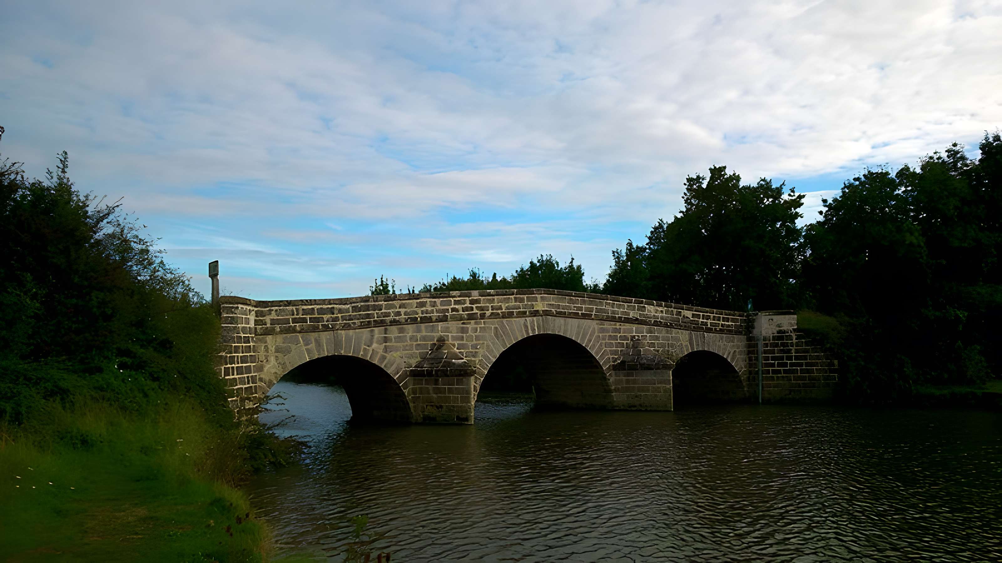 Ponts du Port-la-Claye à Curzon