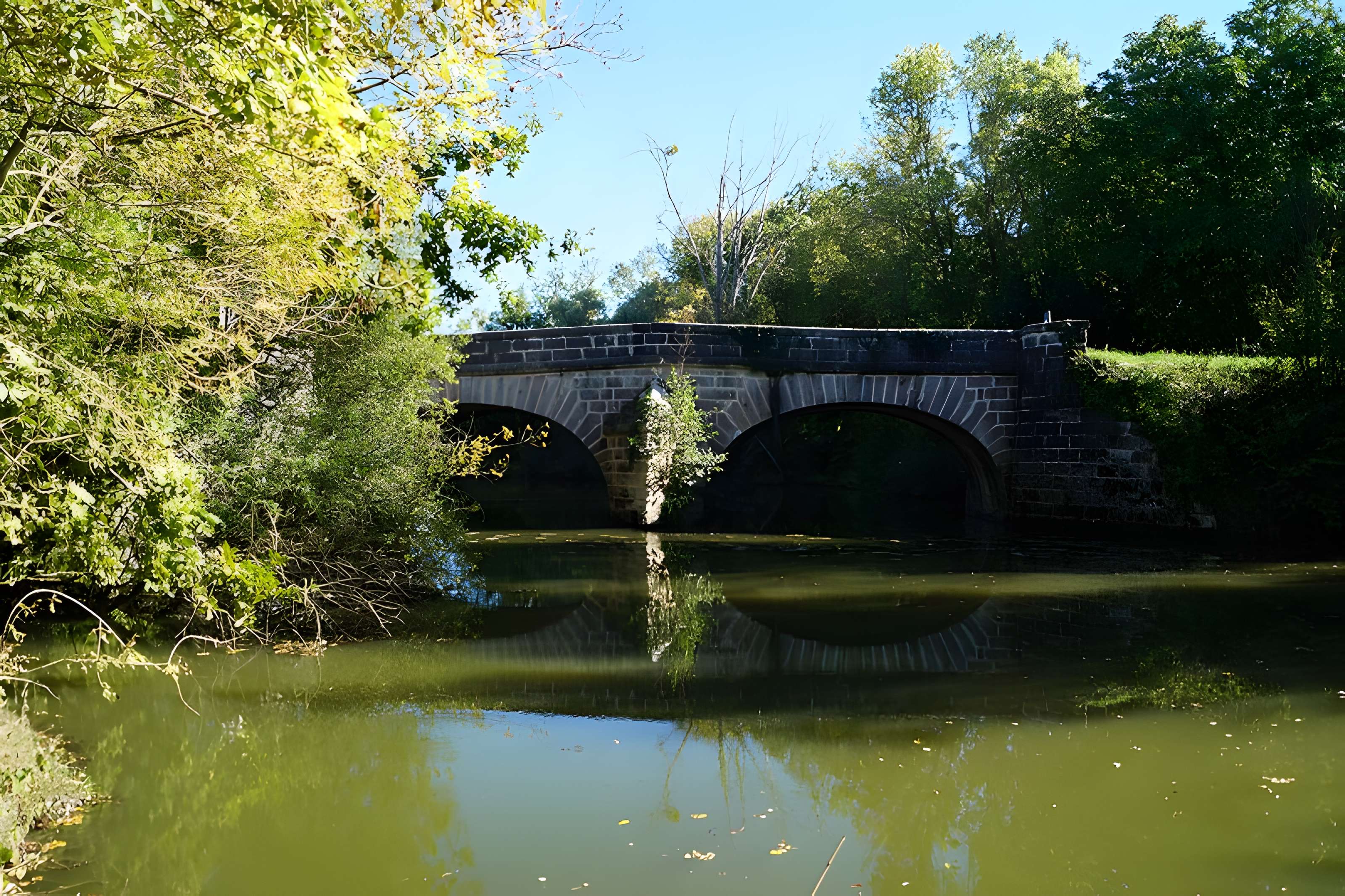 Ponts du Port-la-Claye à Curzon