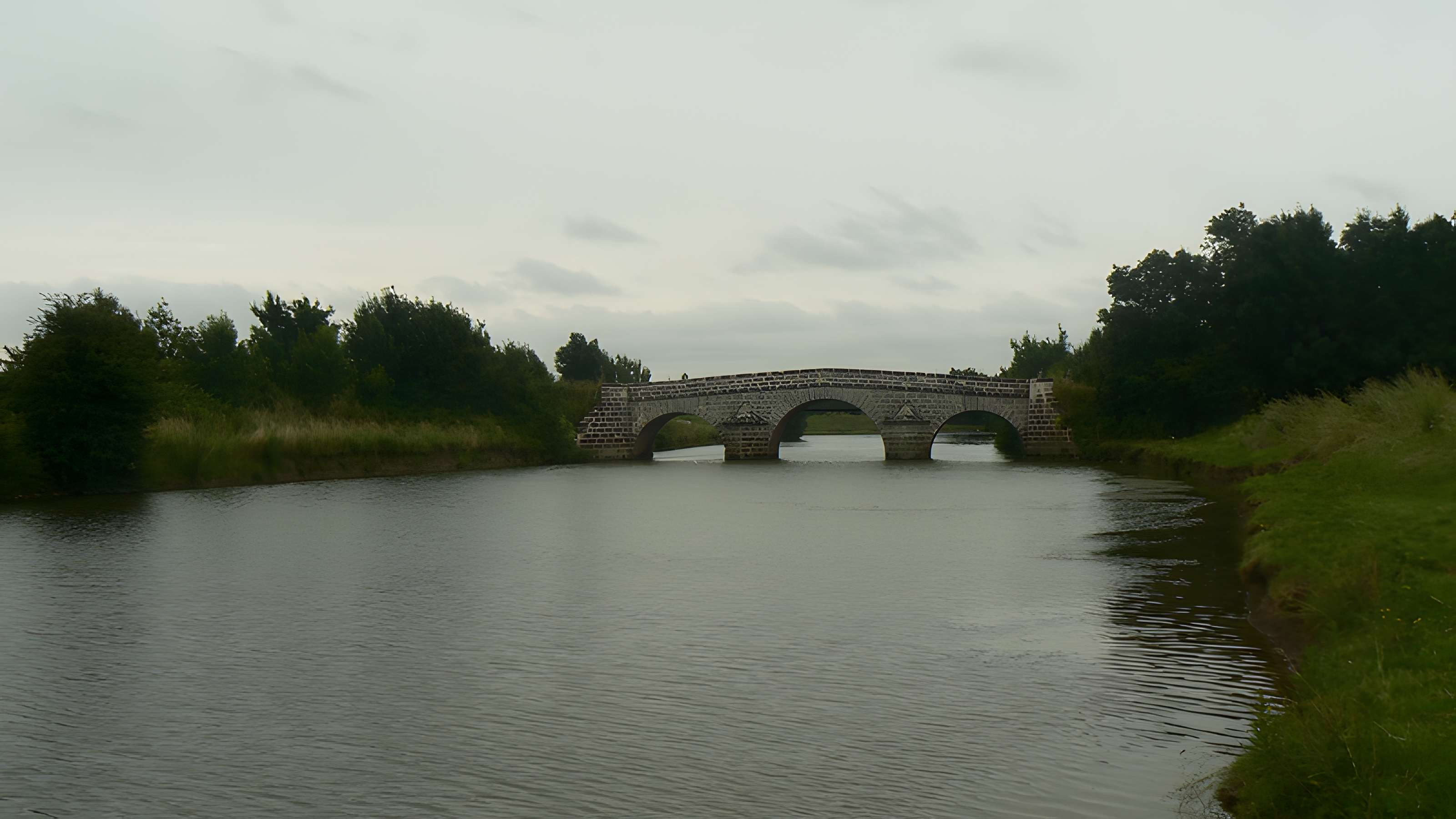 Ponts du Port-la-Claye à Curzon