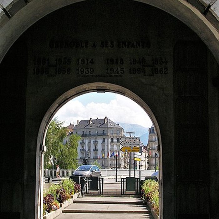 Photo de Pavillon de la Porte de France