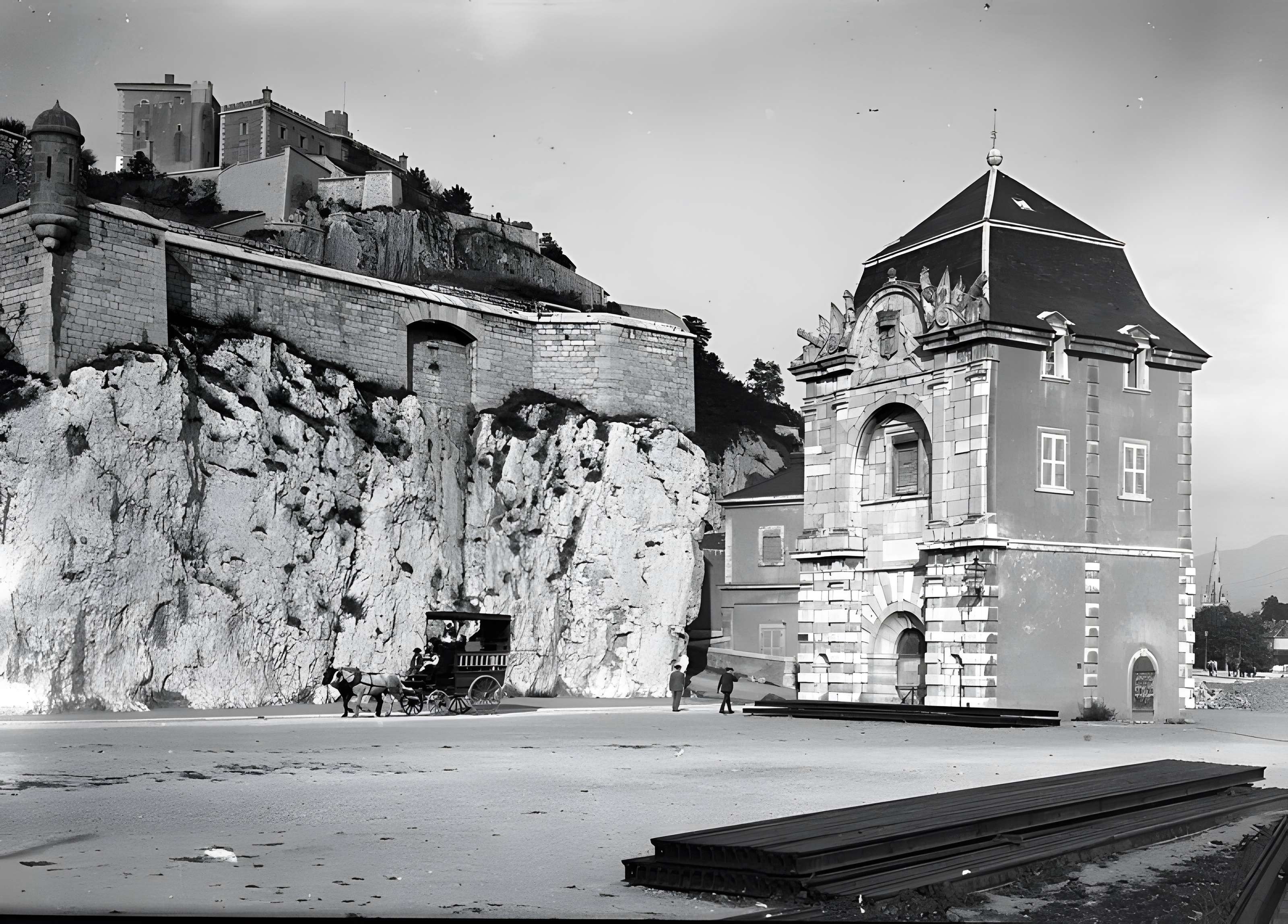 Pavillon de la Porte de France