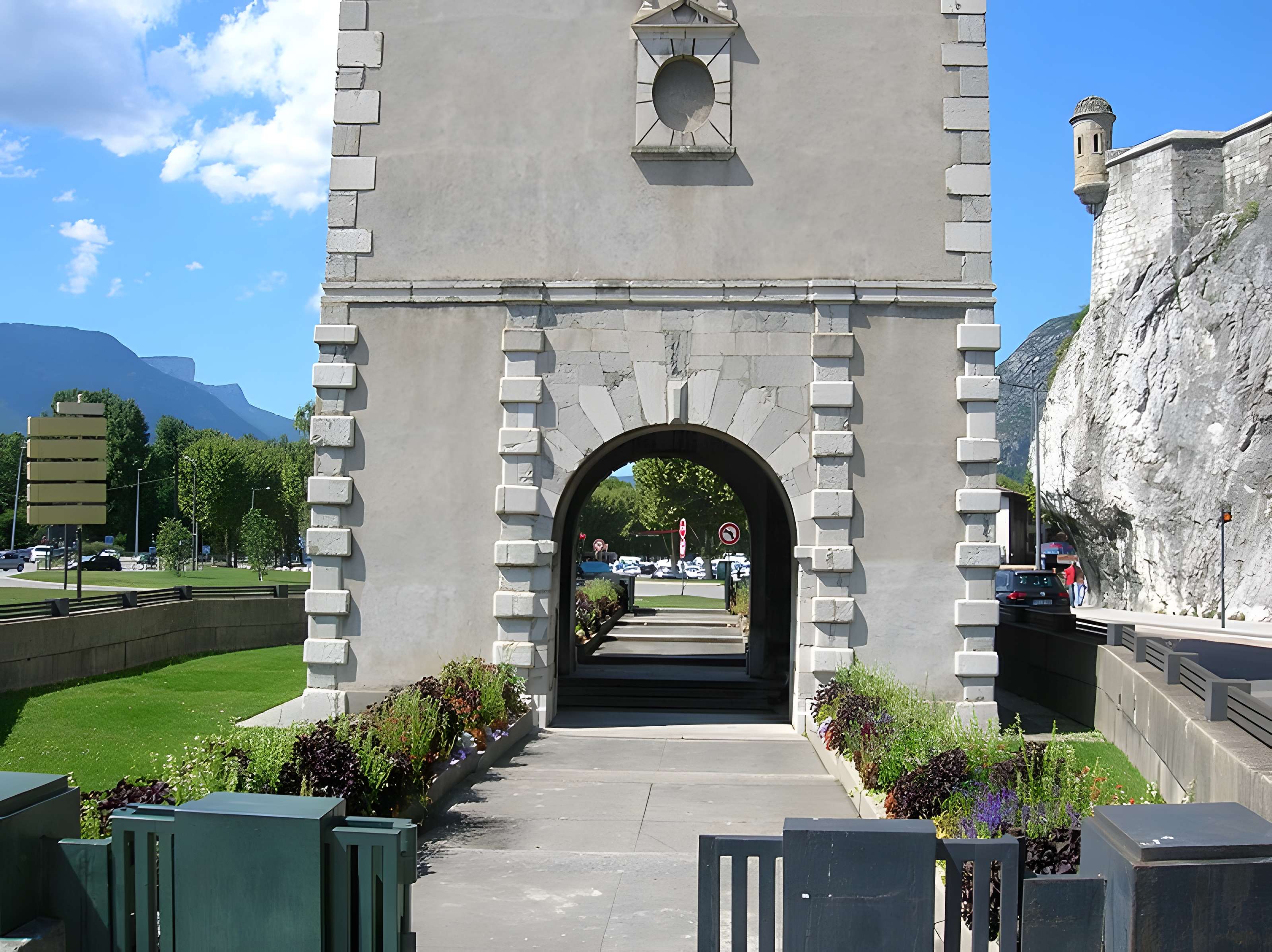 Pavillon de la Porte de France