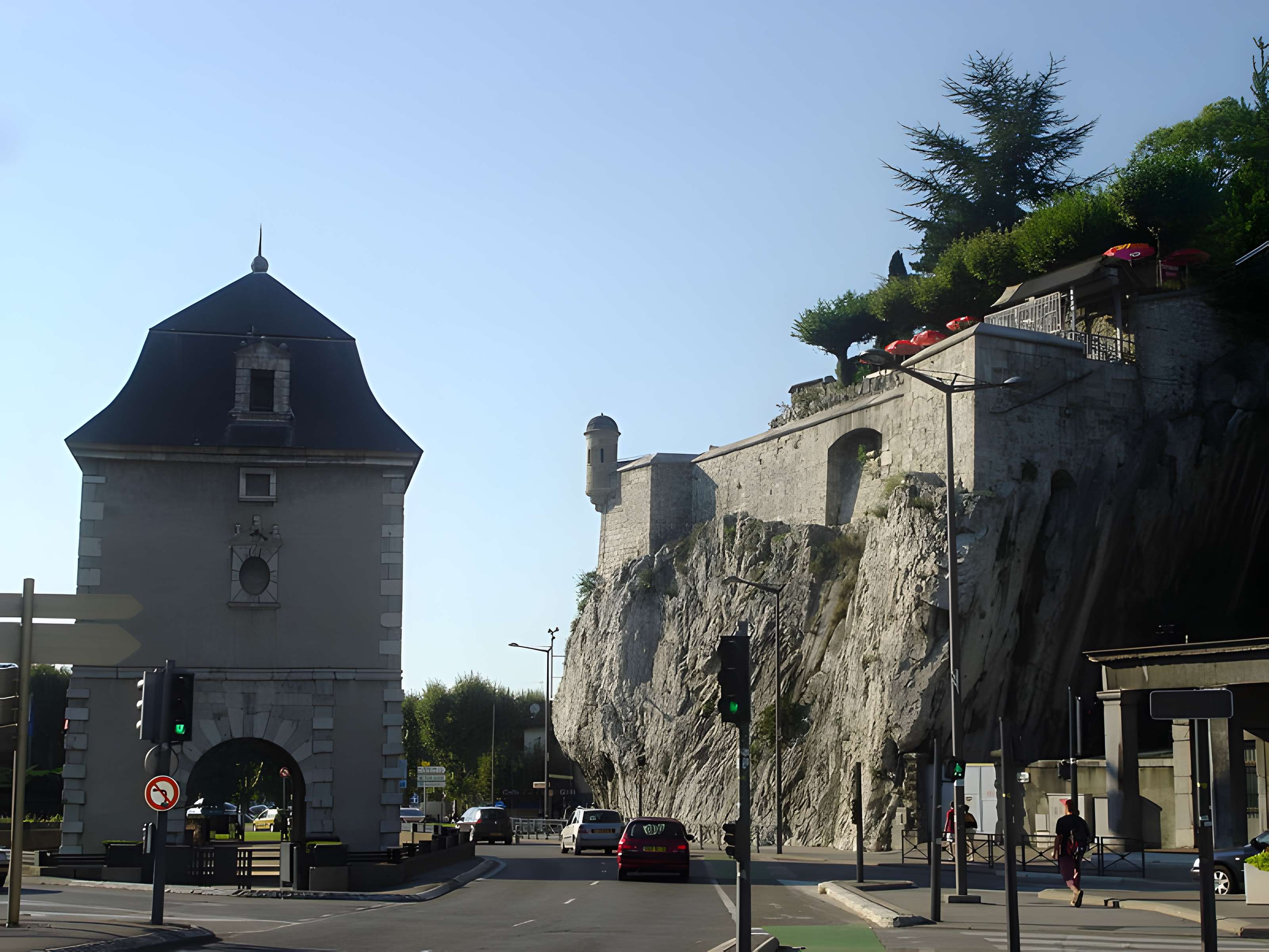 Pavillon de la Porte de France