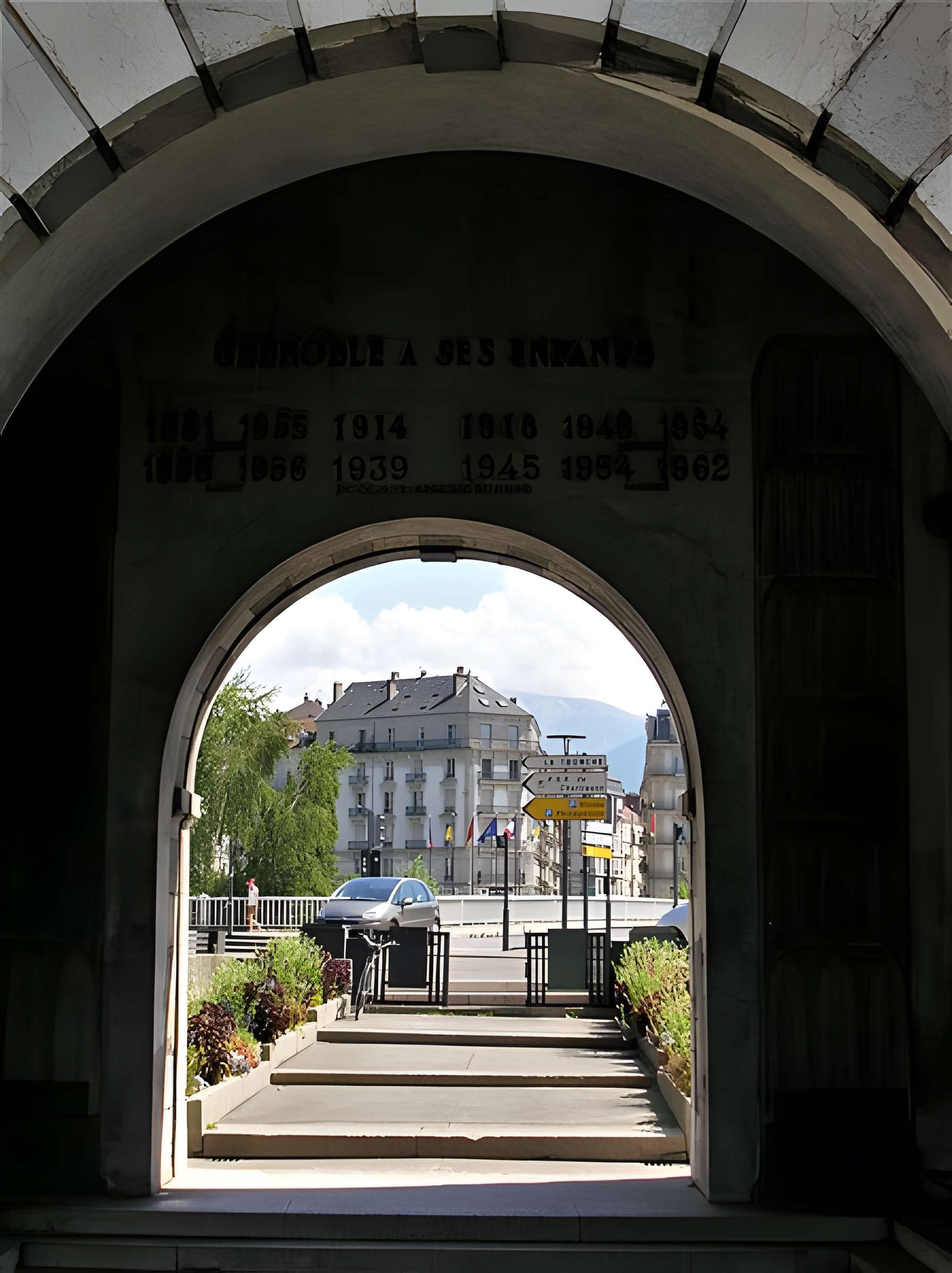 Pavillon de la Porte de France